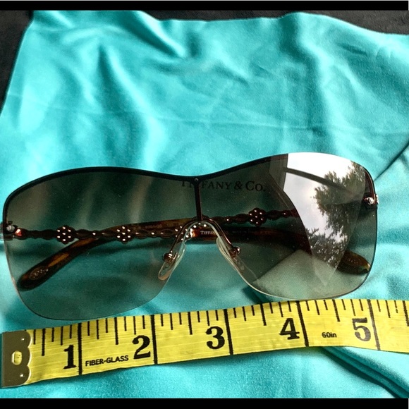 Tiffany & Co sunglasses - Picture 7 of 8